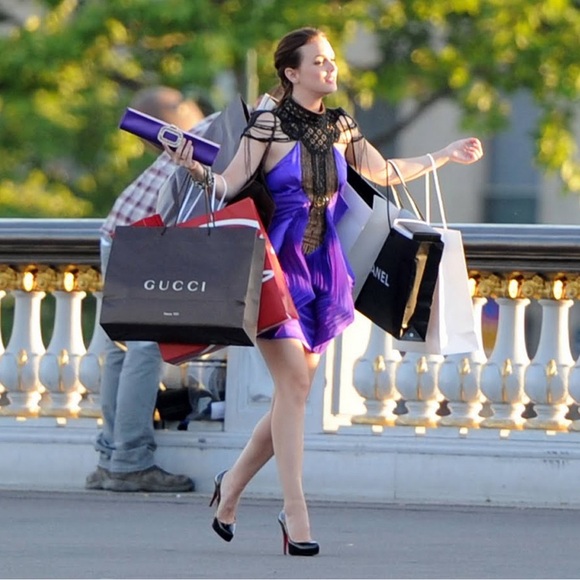 Meet your Posher, Jennifer - Picture 1 of 1